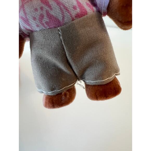 Li'l Woodzeez Housekeeping Toy Set w/Miniature Accessories and 2 Rabbit Figures - Picture 8 of 12